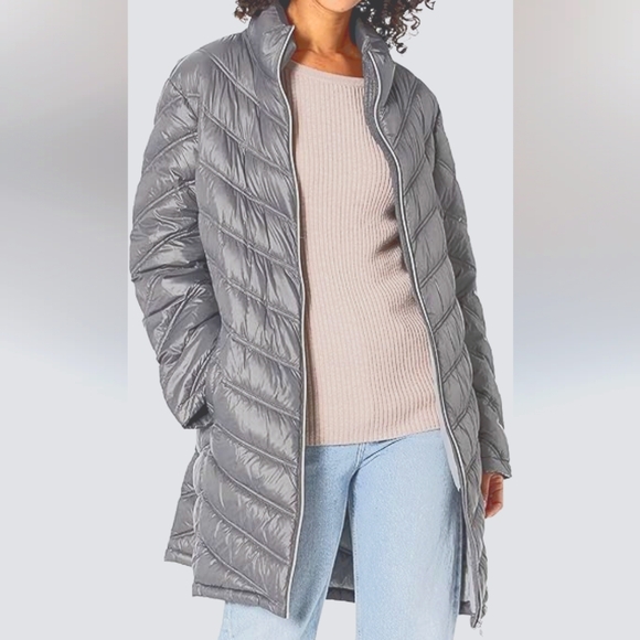 Calvin Klein Premium Down - Picture 1 of 1